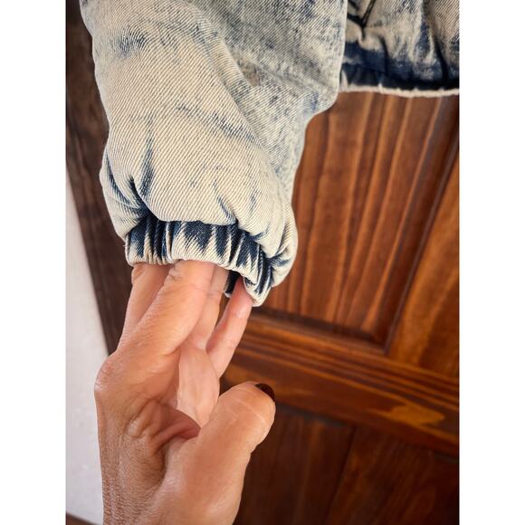 Vintage 2012 VIGOSS acid washed denim, puffer, jacket size medium - Picture 3 of 8